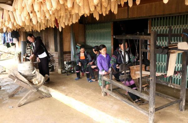 Hotel Khach San Sapa Ngay Nay Esterno foto
